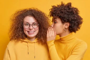 O problema da fofoca - Conscienciando Blog: o problema da fofocao problema da fofoca é que gostamos de fofocar, o problema da fofoca é que...