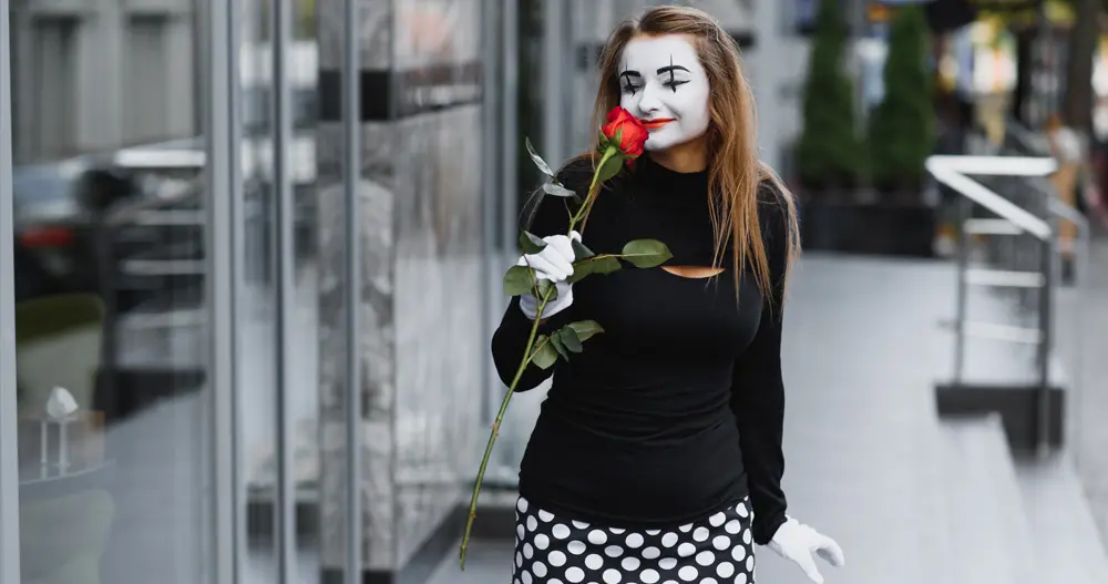 O poeta quebrado - Conscienciando Blog: consciência em gotas: quem quebrou o poeta?o poeta está quebrado! cheio de laços, cheio de lados