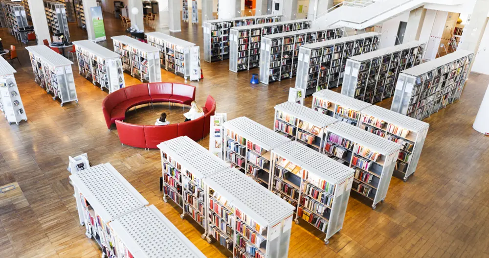 Suruba acadêmica - Conscienciando - Consciência em Gotas: tenho pra mim que citar autores é uma lerdezauma podridão de alguém que não pensa...